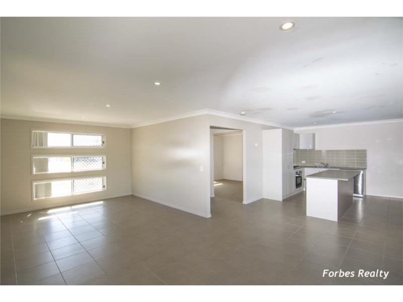 37 Gosden Drive, Dalby QLD 4405