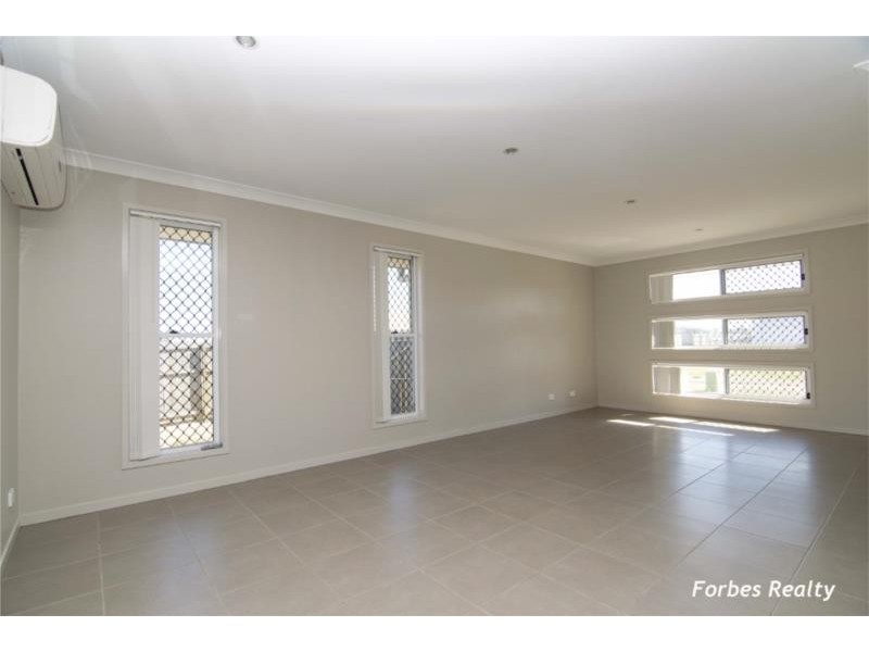 37 Gosden Drive, Dalby QLD 4405