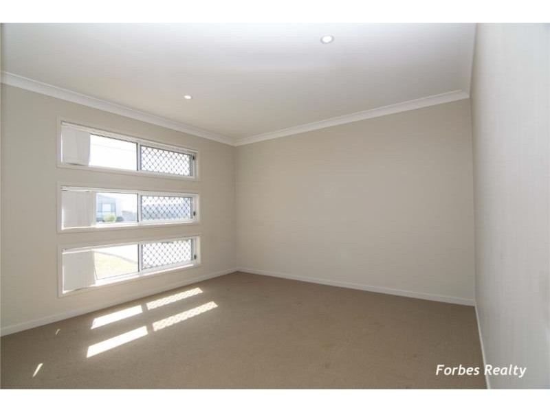 37 Gosden Drive, Dalby QLD 4405