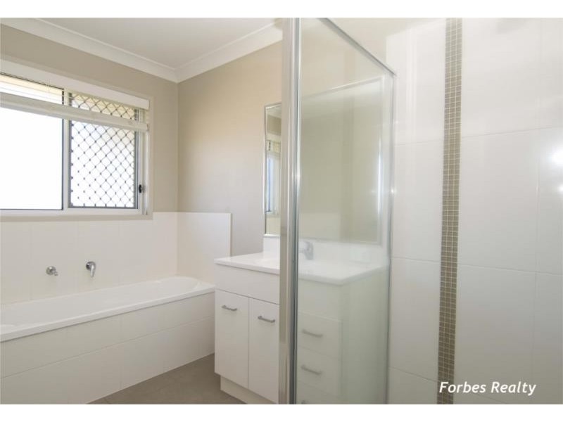 37 Gosden Drive, Dalby QLD 4405