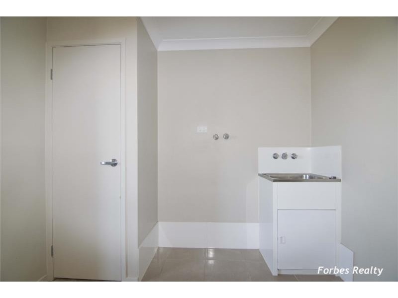 37 Gosden Drive, Dalby QLD 4405