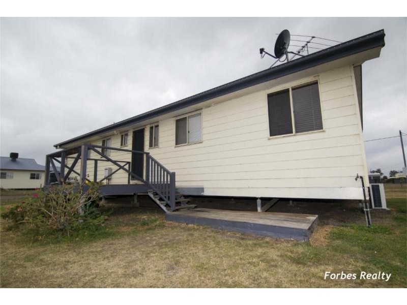 24 Millbrook Court, Dalby QLD 4405