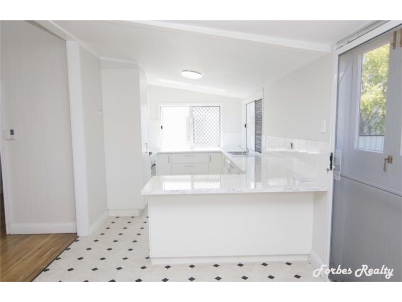 6 Ellen Street, Dalby QLD 4405