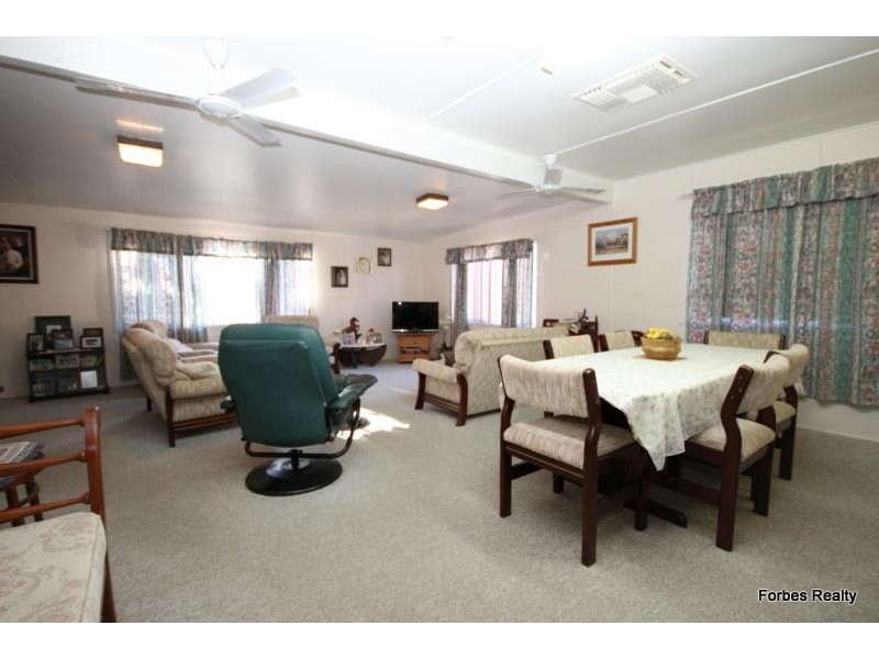 128 Edward Street, Dalby QLD 4405