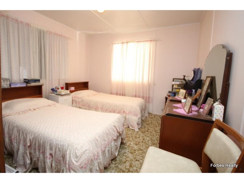 128 Edward Street, Dalby QLD 4405