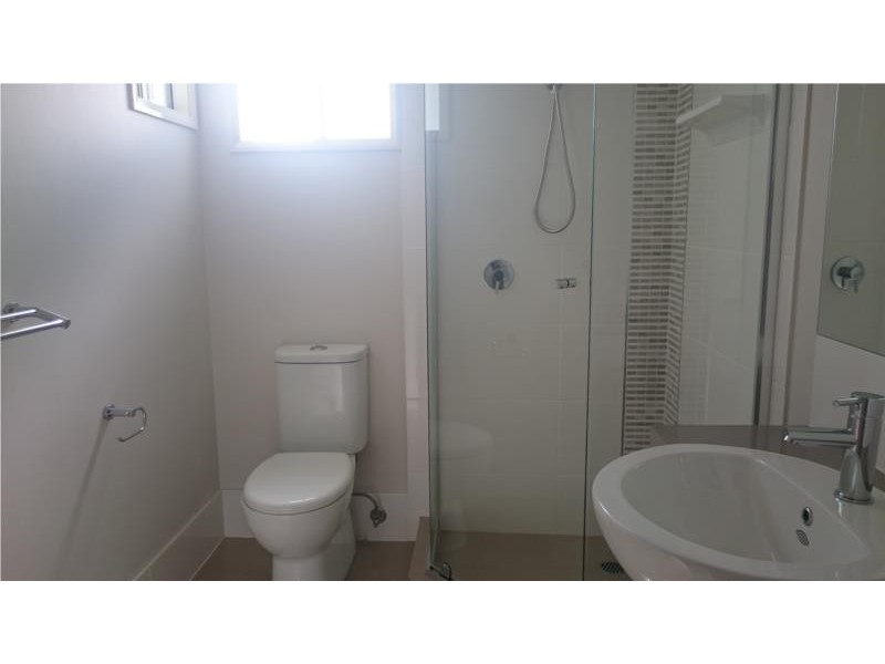 1/37 Gipps Street, Drayton QLD 4350