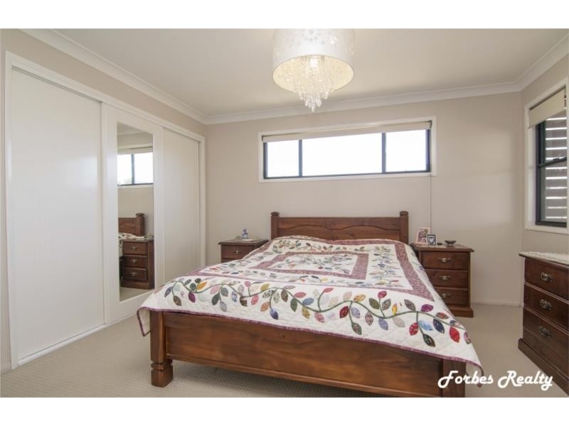 21 Neslo Court, Dalby QLD 4405