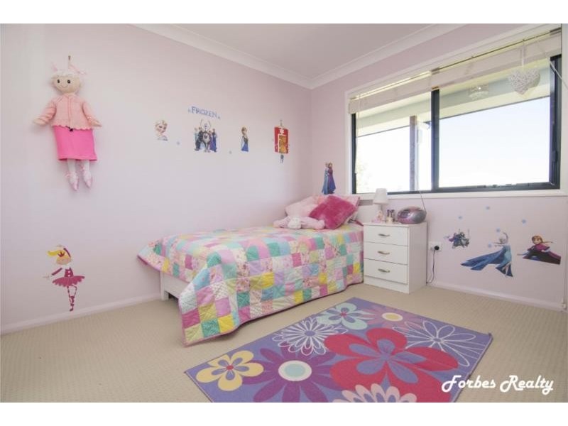 21 Neslo Court, Dalby QLD 4405