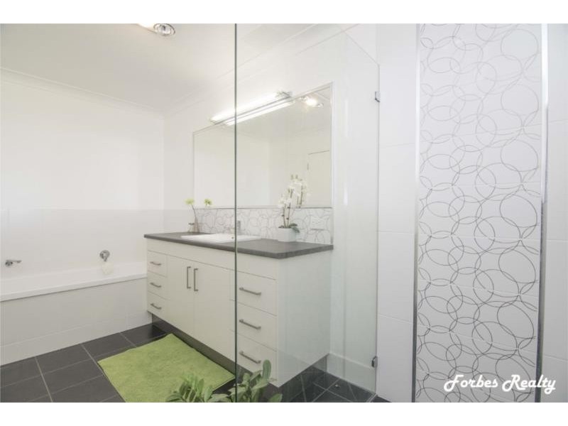 21 Neslo Court, Dalby QLD 4405