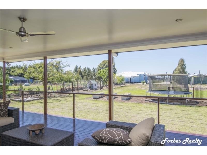 21 Neslo Court, Dalby QLD 4405
