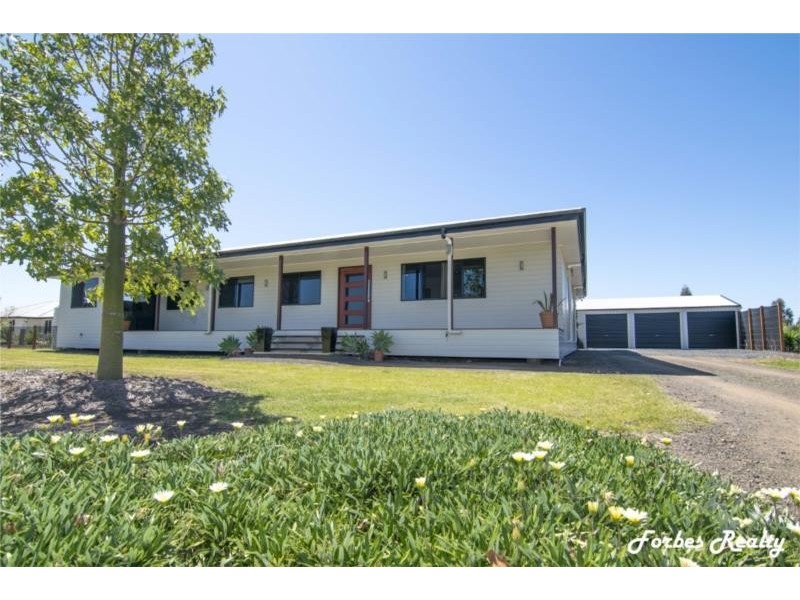 21 Neslo Court, Dalby QLD 4405