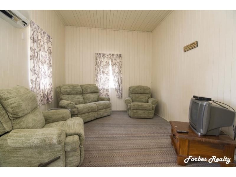 1 Dan Street, Dalby QLD 4405