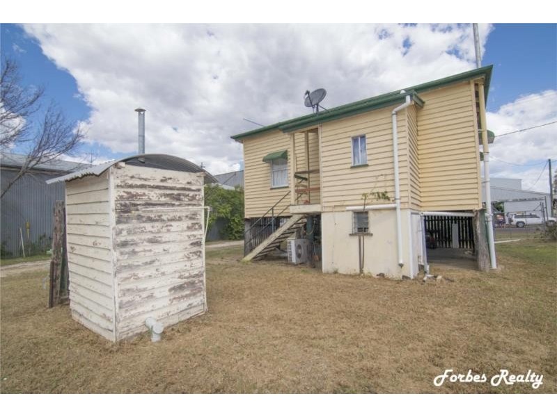 1 Dan Street, Dalby QLD 4405