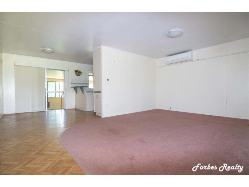 59 Charles Street, Dalby QLD 4405