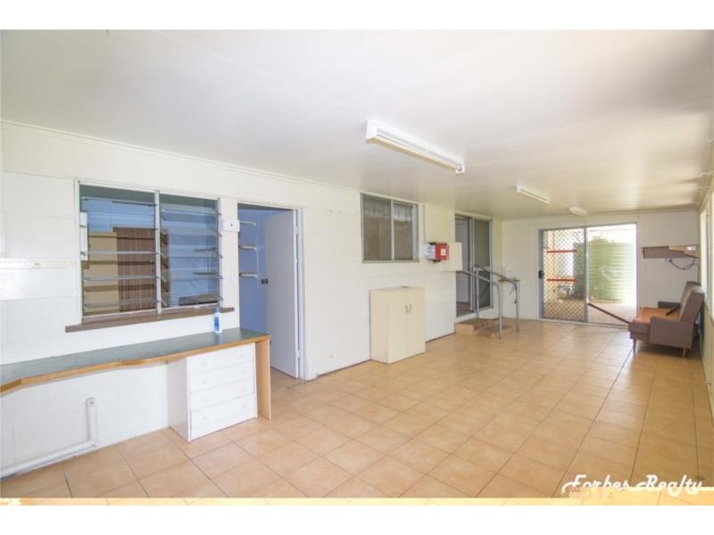 59 Charles Street, Dalby QLD 4405