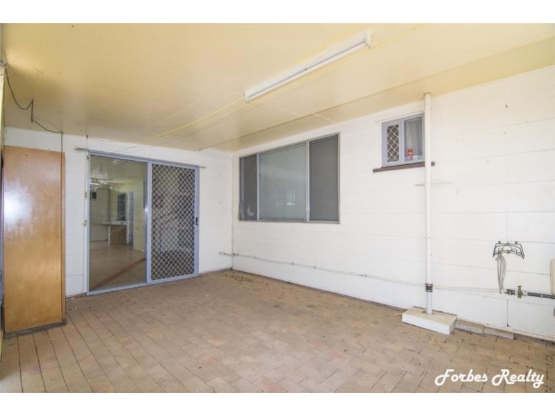59 Charles Street, Dalby QLD 4405