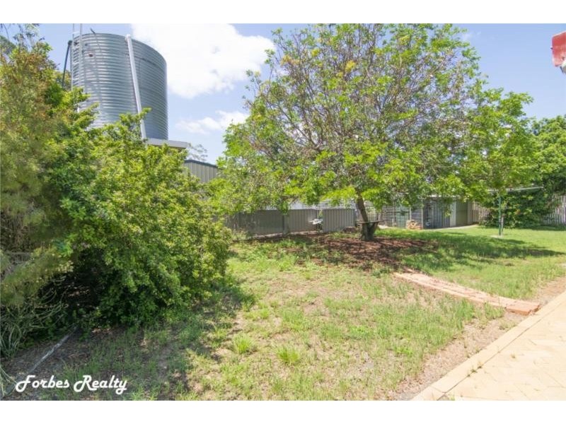 59 Charles Street, Dalby QLD 4405