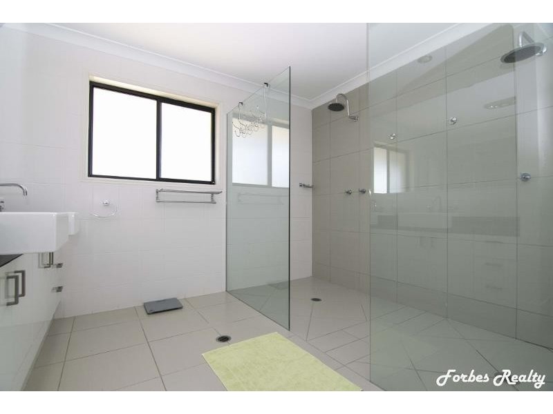 37 Southern Cross Drive, Dalby QLD 4405