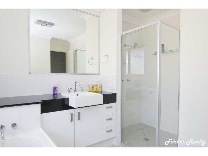 37 Southern Cross Drive, Dalby QLD 4405