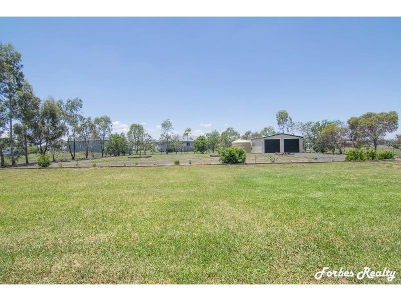 37 Southern Cross Drive, Dalby QLD 4405