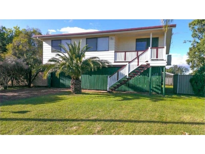 85 Curtis Street, Dalby QLD 4405