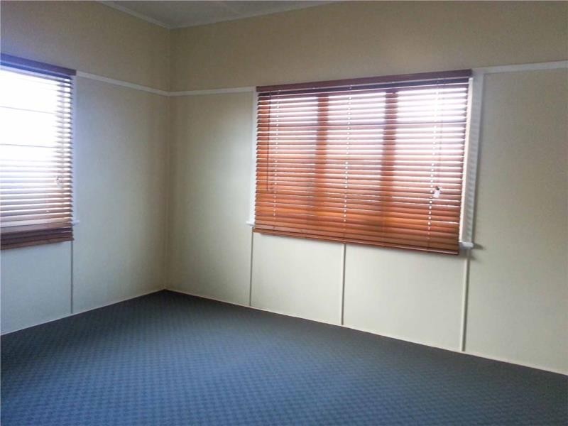 76 Nicholson Street, Dalby QLD 4405