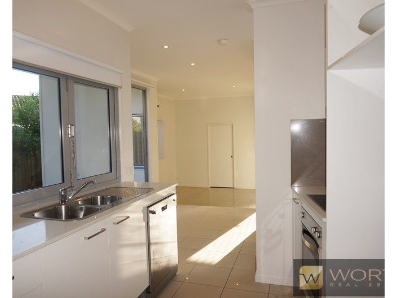 2/34 Bridgewater Street, Morningside QLD 4170