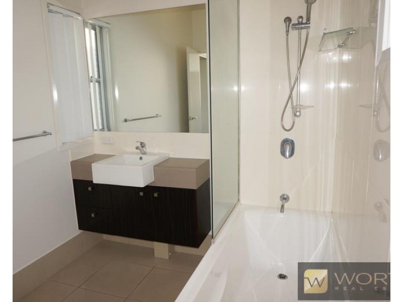 2/34 Bridgewater Street, Morningside QLD 4170