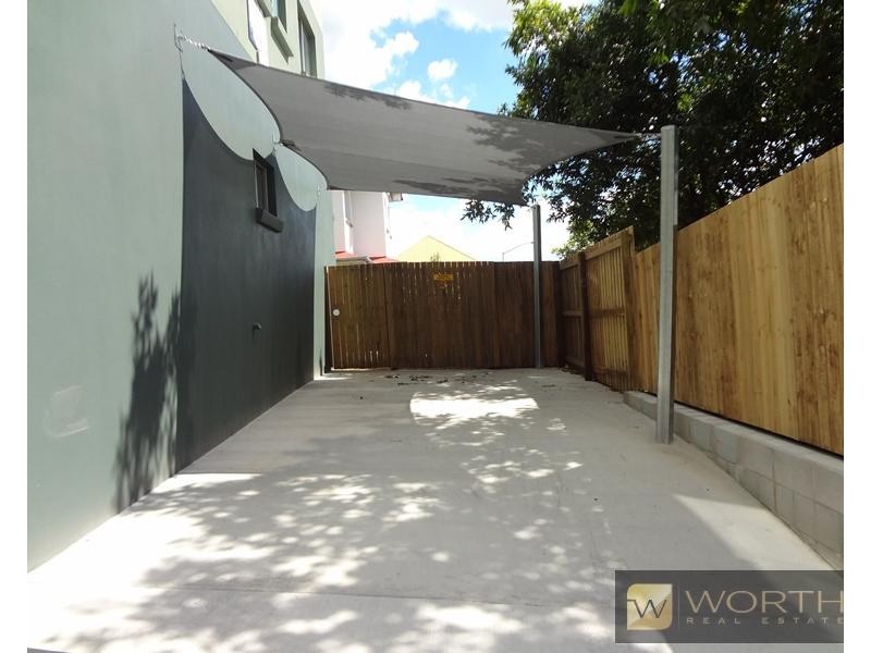 9/11 Le Geyt Street, Windsor QLD 4030