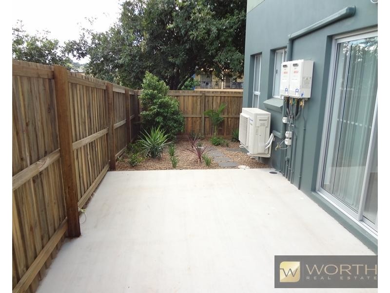 9/11 Le Geyt Street, Windsor QLD 4030