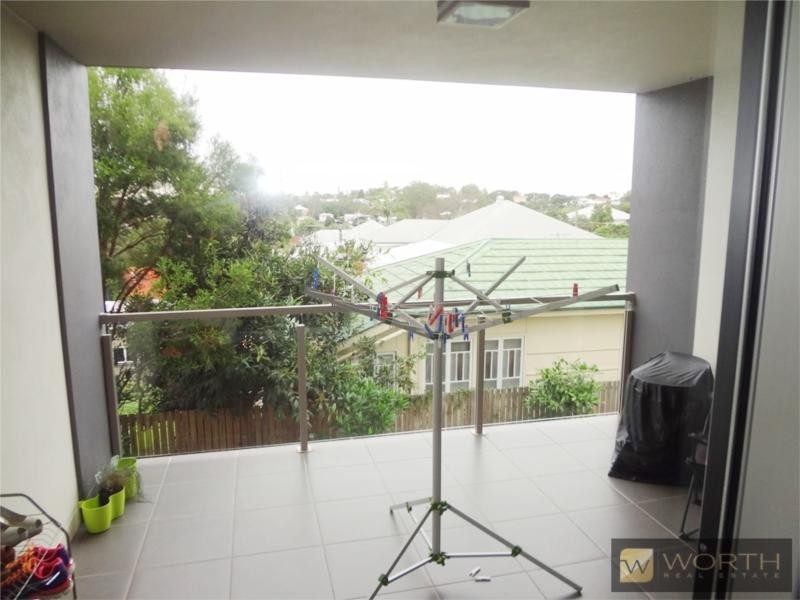 Wavell Heights QLD 4012