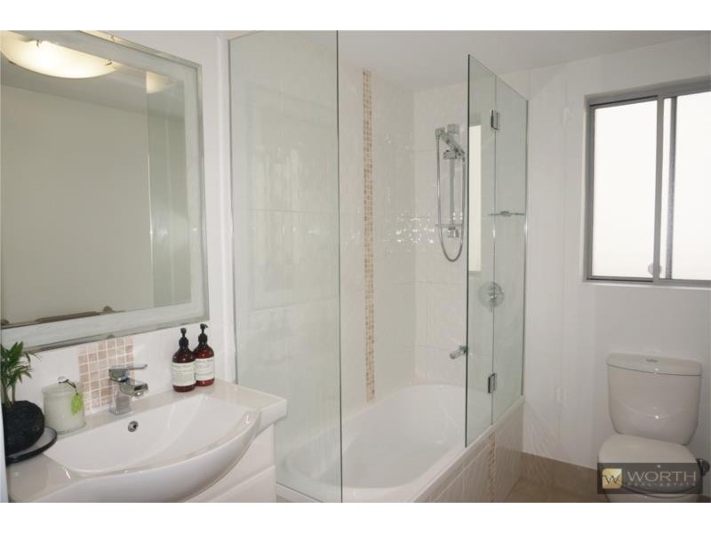 4/57 Collins Street, Nundah QLD 4012