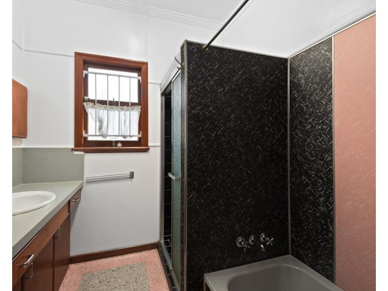 15 Northgate Road, Nundah QLD 4012