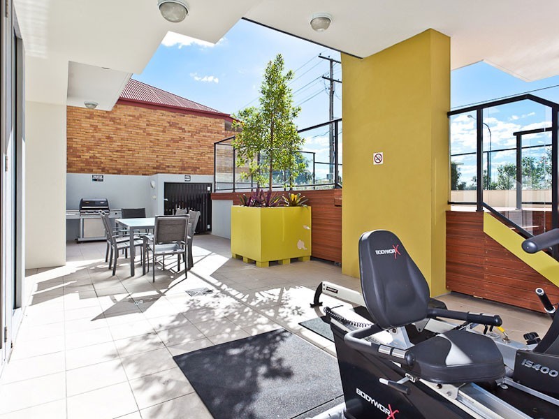303/1 Kingsmill Street, Chermside QLD 4032