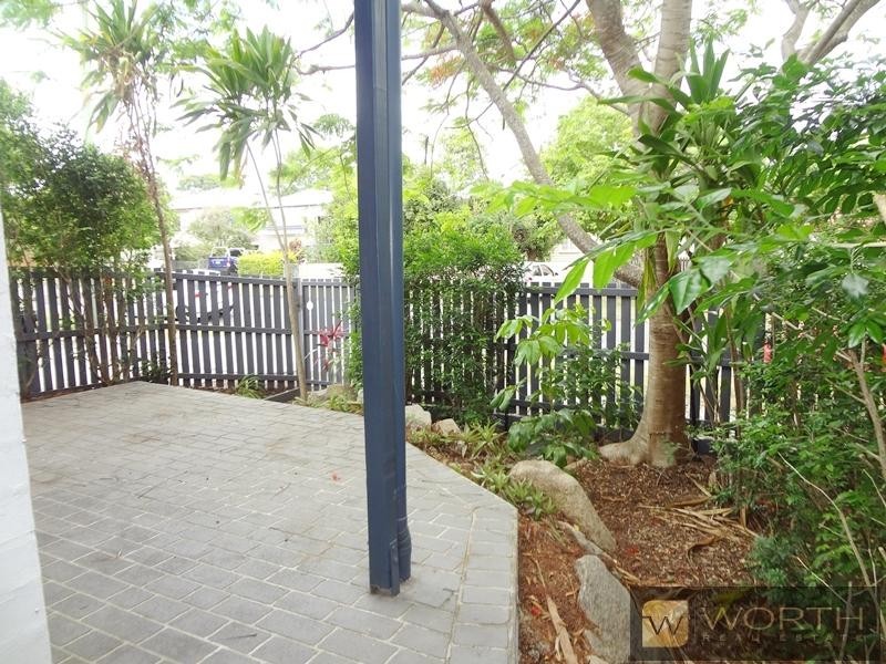 4/50 Halcomb Street, Zillmere QLD 4034