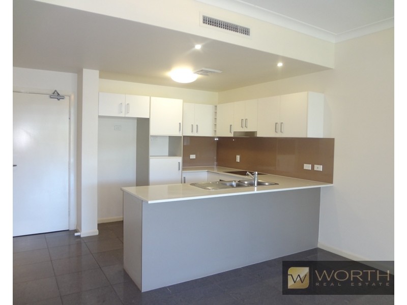 8/45 Playfield Street, Chermside QLD 4032