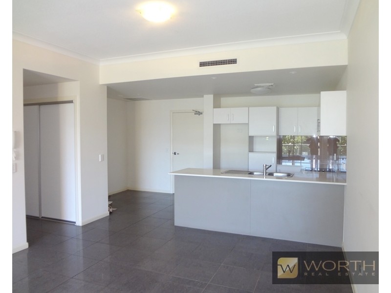 8/45 Playfield Street, Chermside QLD 4032