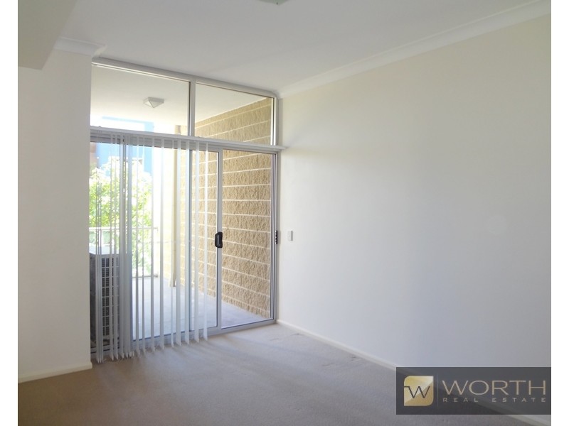 8/45 Playfield Street, Chermside QLD 4032