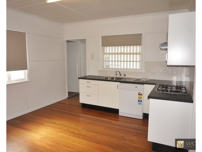 10 Henry Street, Chermside QLD 4032