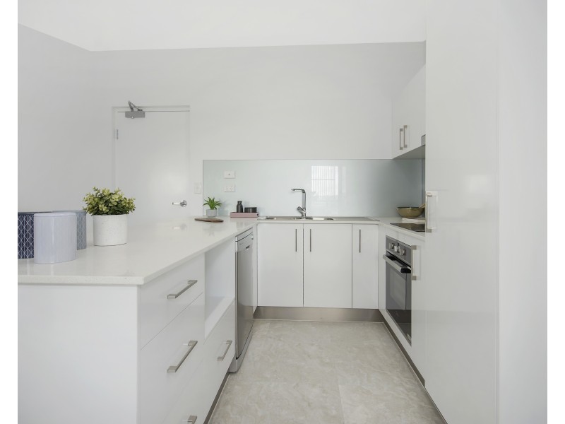 2-4  Amisfield Avenue, Nundah QLD 4012