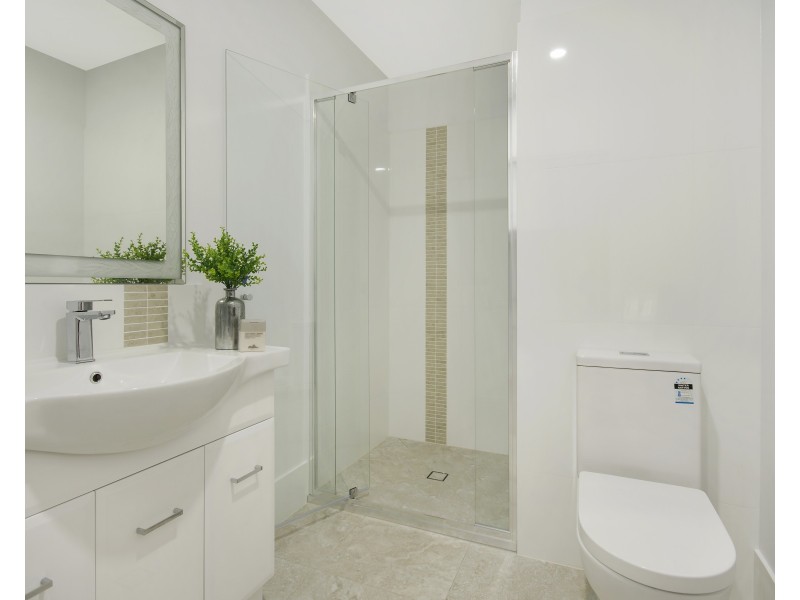 2-4  Amisfield Avenue, Nundah QLD 4012