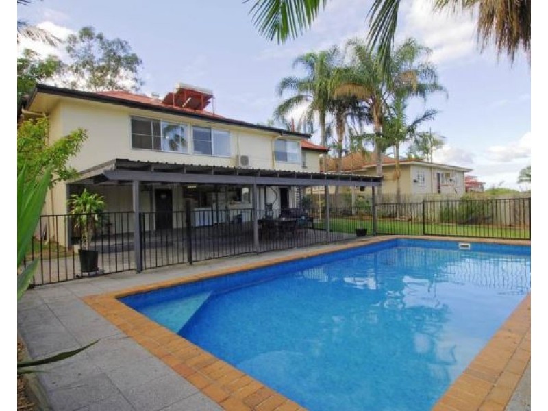 17 Foxton Street, Morningside QLD 4170