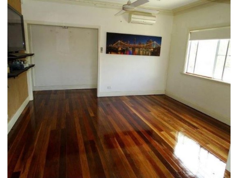 17 Foxton Street, Morningside QLD 4170