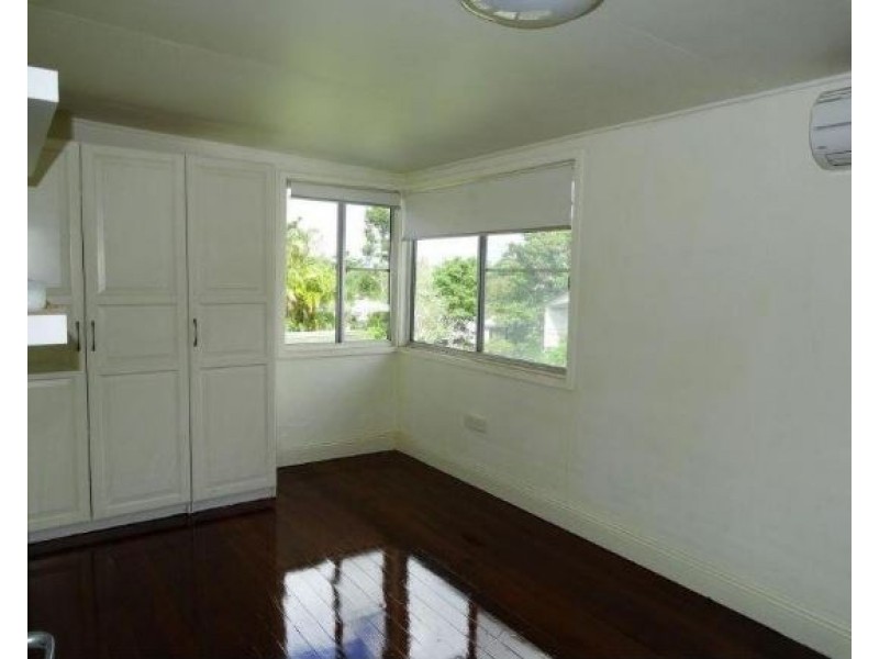 17 Foxton Street, Morningside QLD 4170