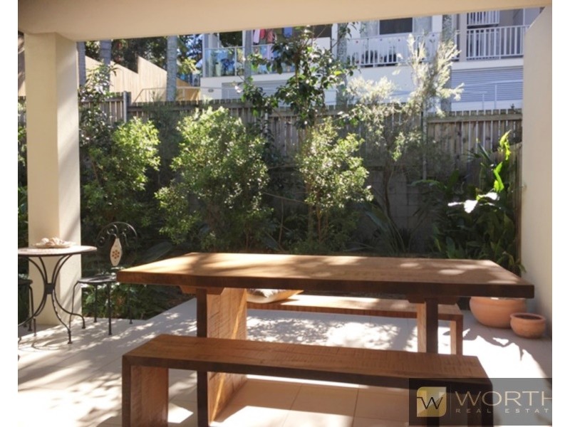 4/51 Collins Street, Nundah QLD 4012