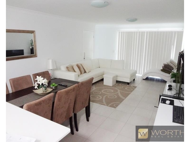 2/22 Birdwood Street, Zillmere QLD 4034