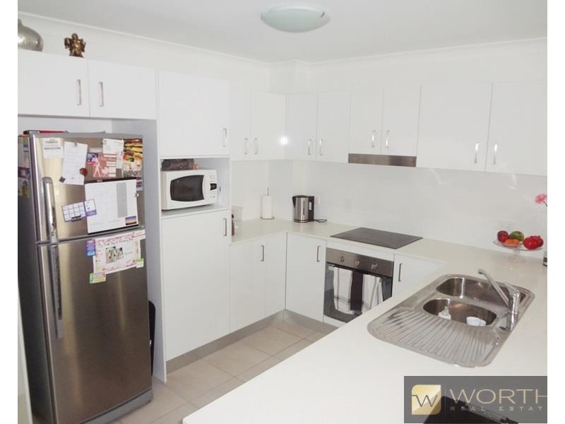 2/22 Birdwood Street, Zillmere QLD 4034