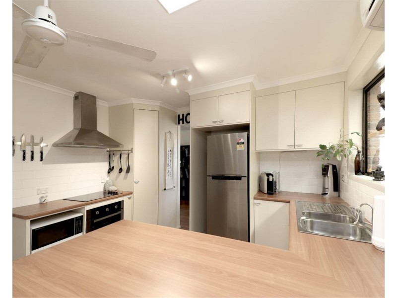 2 Lacaroo Street, Bracken Ridge QLD 4017