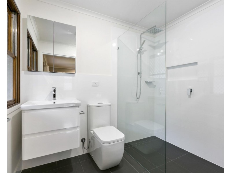 84 Bunya Park  Drive, Eatons Hill QLD 4037