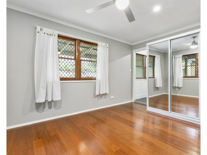 84 Bunya Park  Drive, Eatons Hill QLD 4037